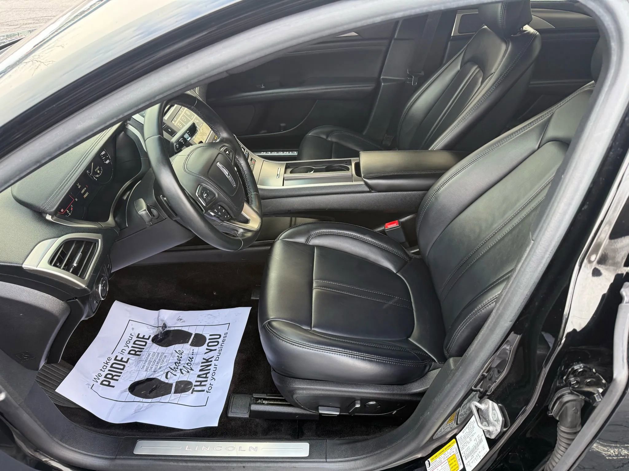 Used 2018 Lincoln MKZ Premiere image 12