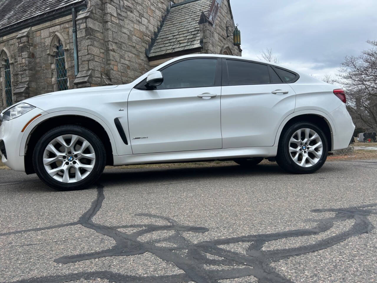 Used 2016 BMW X6 xDrive35i image 22
