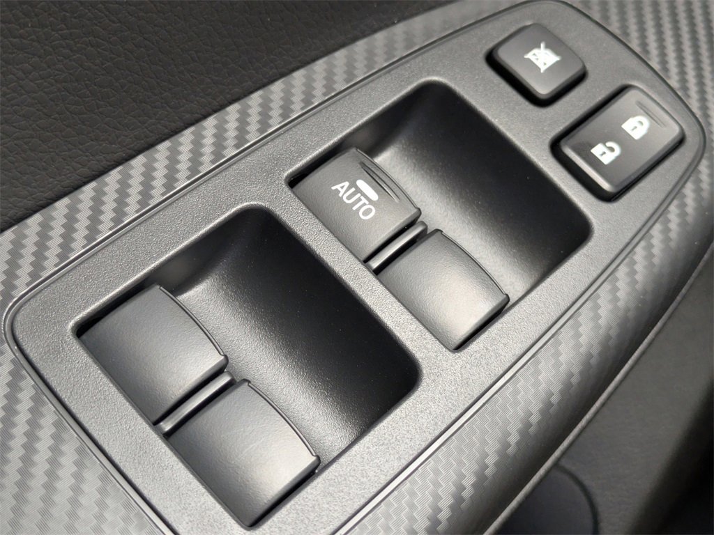 New 2025 Mitsubishi Eclipse Cross AWD image 24