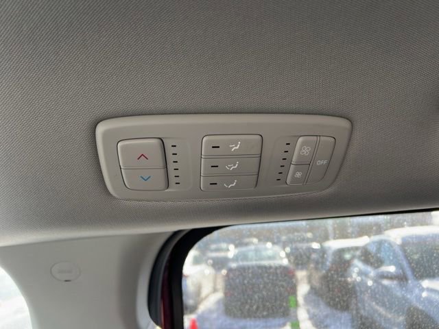 Certified 2024 Kia Carnival LX image 32