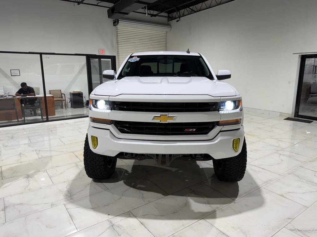 Used 2018 Chevrolet Silverado 1500 LT w/ Texas Edition AWD/4WD image 2