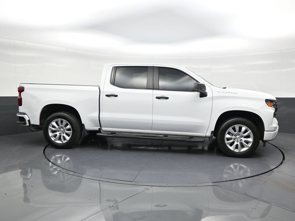 Used 2025 Chevrolet Silverado 1500 Custom image 6