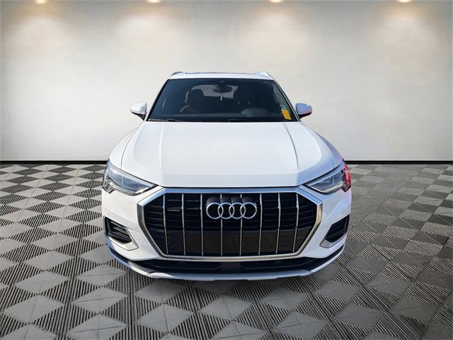 Used 2020 Audi Q3 2.0T Premium Plus w/ Premium Plus Package image 2