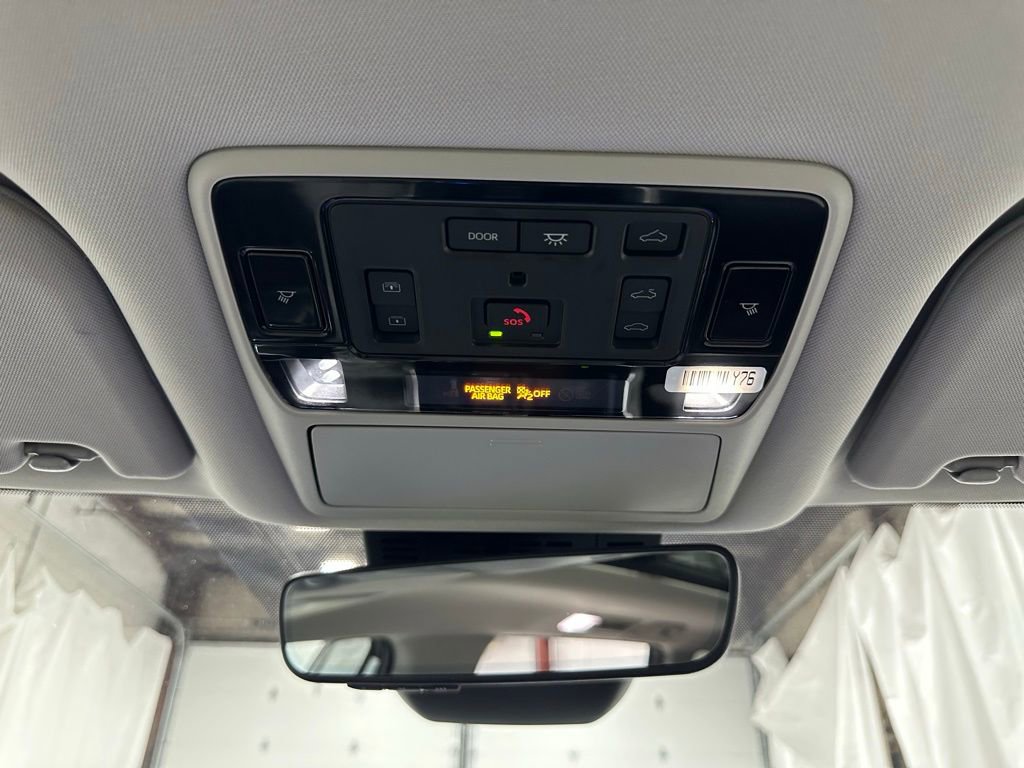 Used 2025 Toyota Grand Highlander AWD image 40