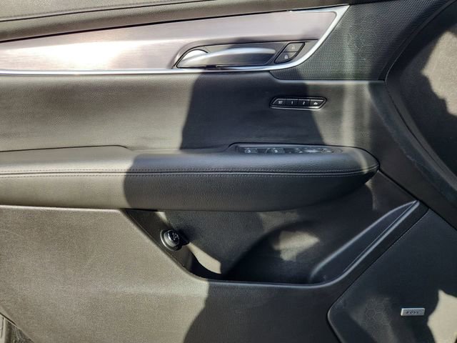 Used 2018 Cadillac XT5 Luxury w/ Driver Awareness Package image 23