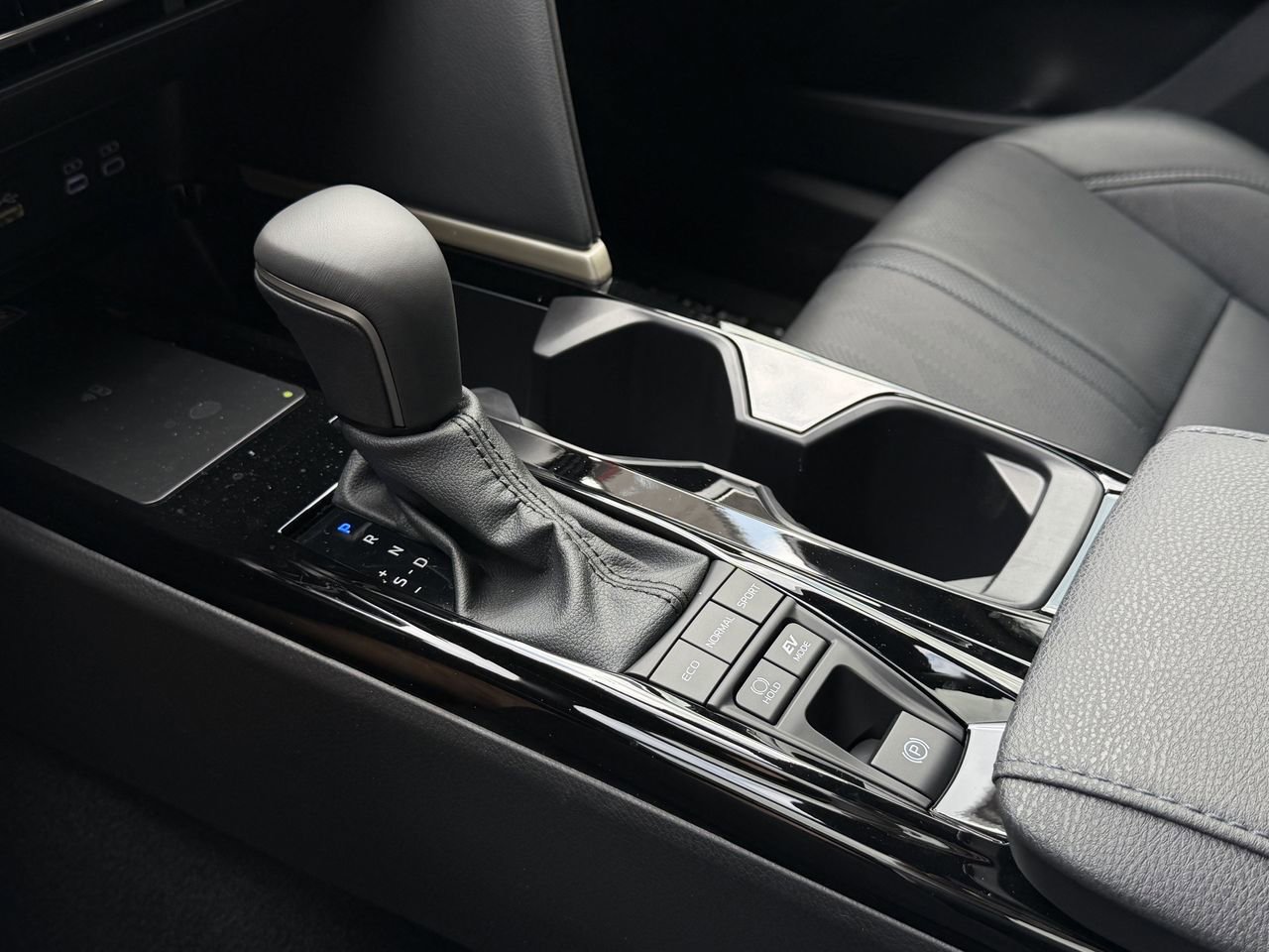 New 2026 Toyota Camry XSE FWD image 16