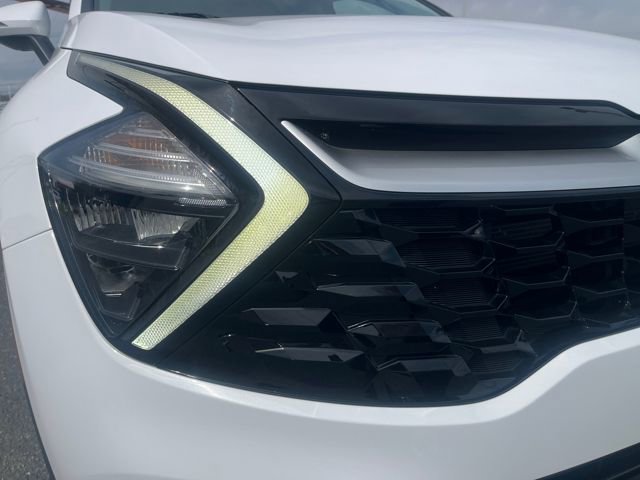 Used 2023 Kia Sportage EX image 12