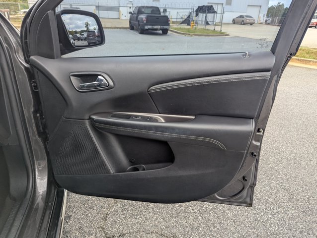Used 2017 Dodge Journey Crossroad w/ Popular Equipment Group FWD image 25