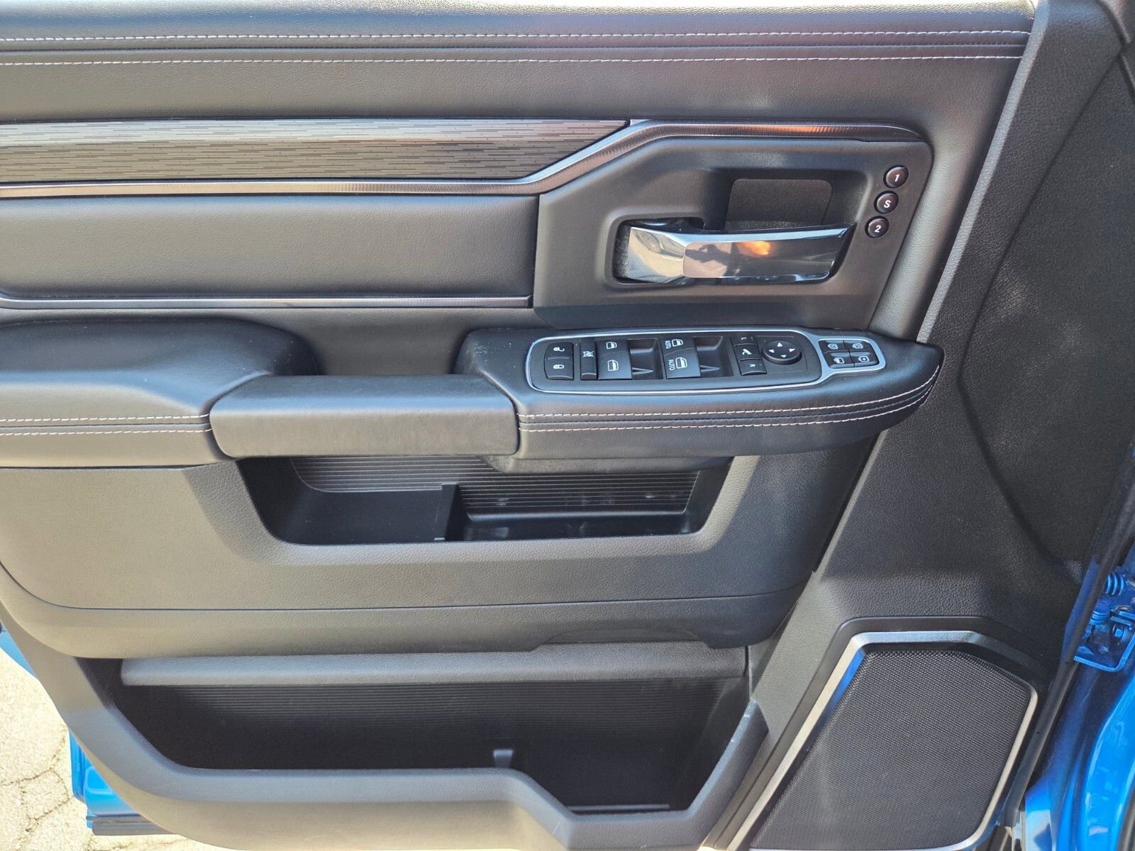 Used 2024 RAM 2500 Rebel w/ Towing Technology Group AWD/4WD image 18