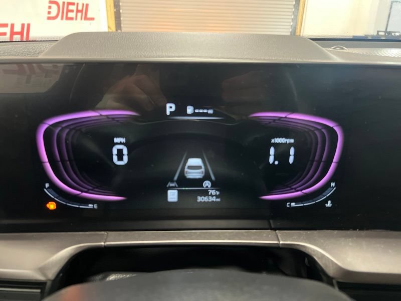 Certified 2024 Kia Telluride LX FWD image 25