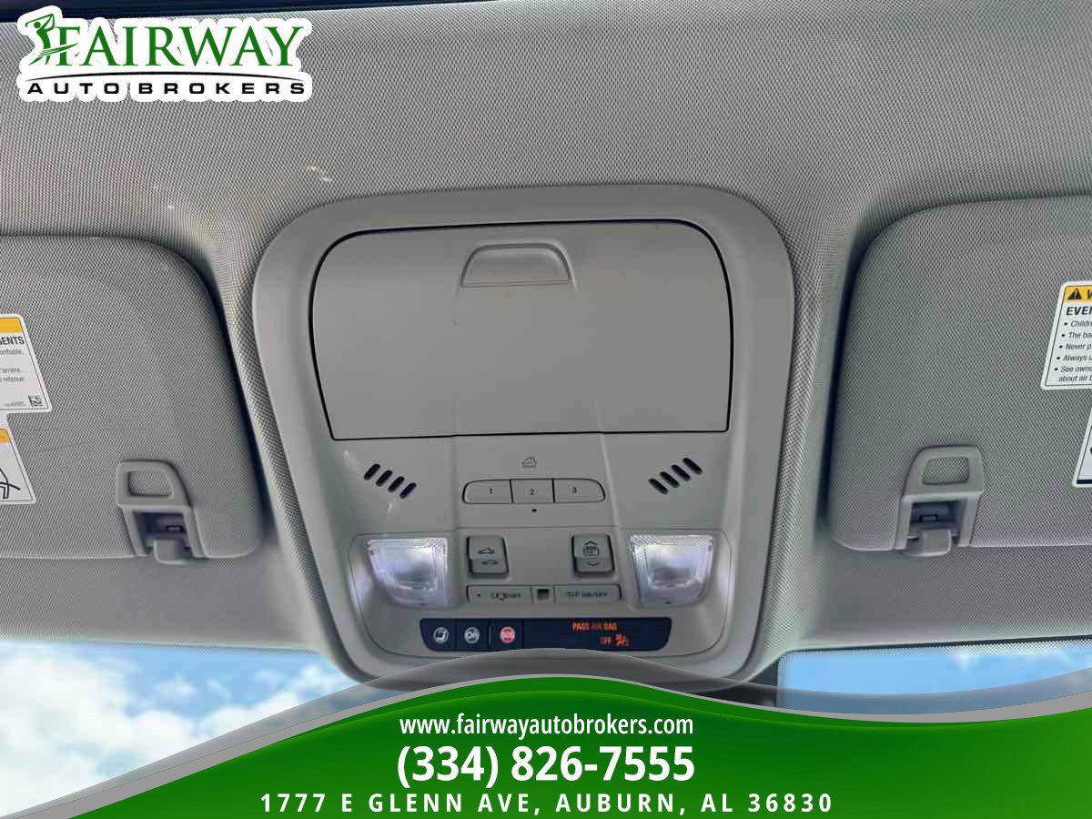 Used 2020 Cadillac XT4 Premium Luxury FWD image 25