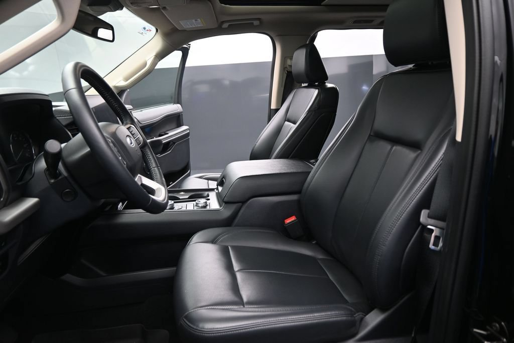 Certified 2024 Ford Expedition XLT AWD/4WD image 10