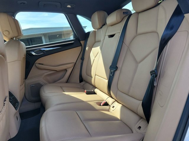 Used 2019 Porsche Macan image 20