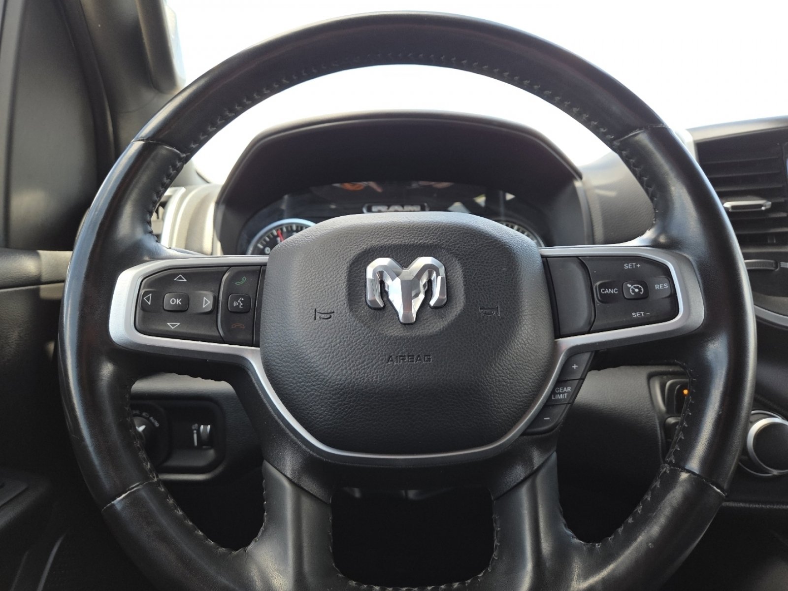 Used 2022 RAM 1500 Big Horn AWD/4WD image 27
