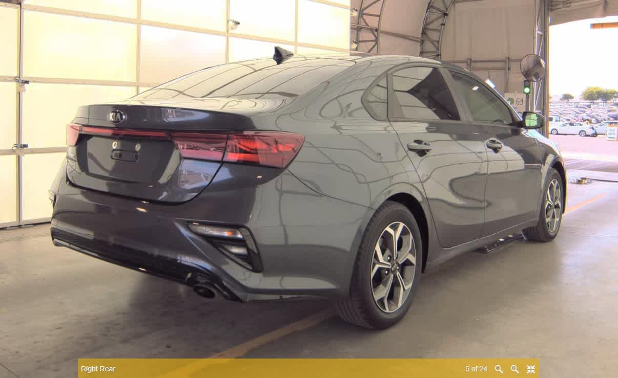 Used 2020 Kia Forte LXS FWD image 5