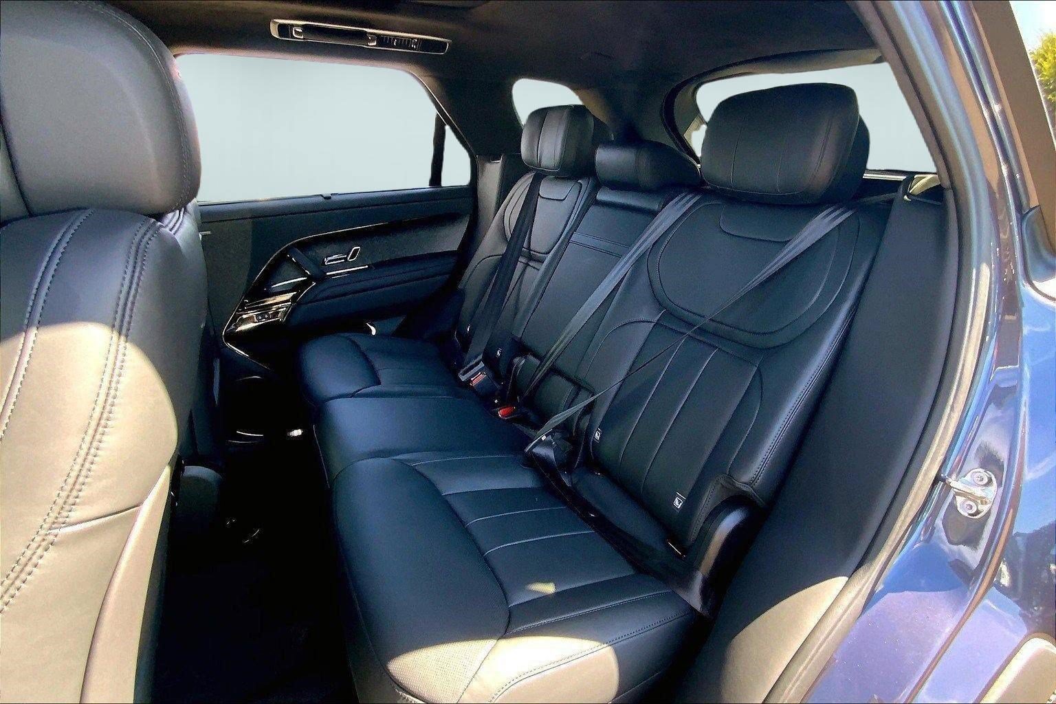 New 2025 Land Rover Range Rover Sport Autobiography AWD/4WD image 12