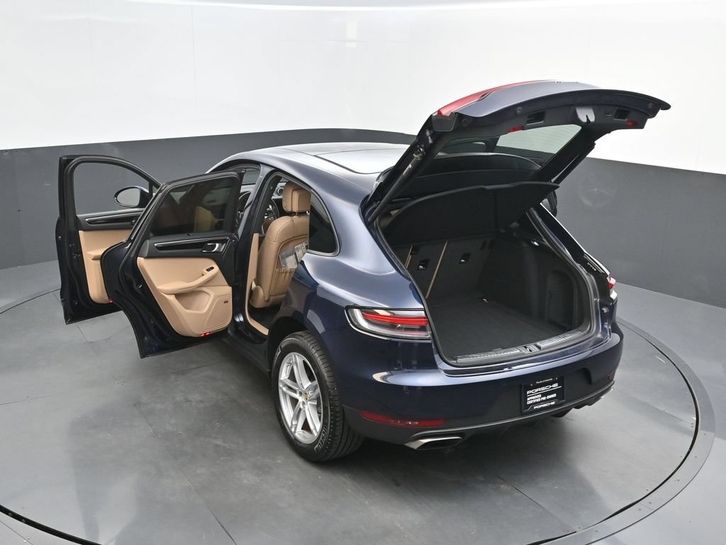 Certified 2021 Porsche Macan AWD/4WD image 43
