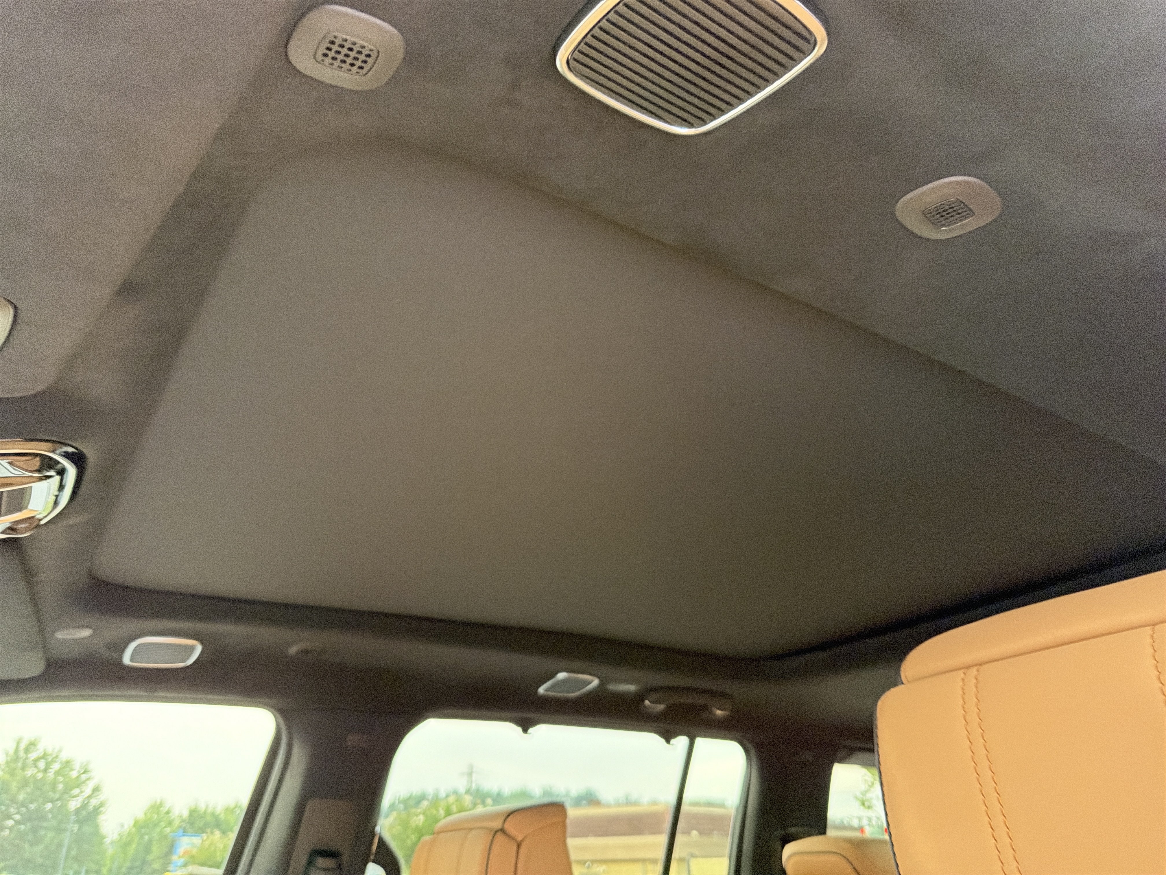 New 2026 Jeep Grand Wagoneer Summit AWD/4WD image 9