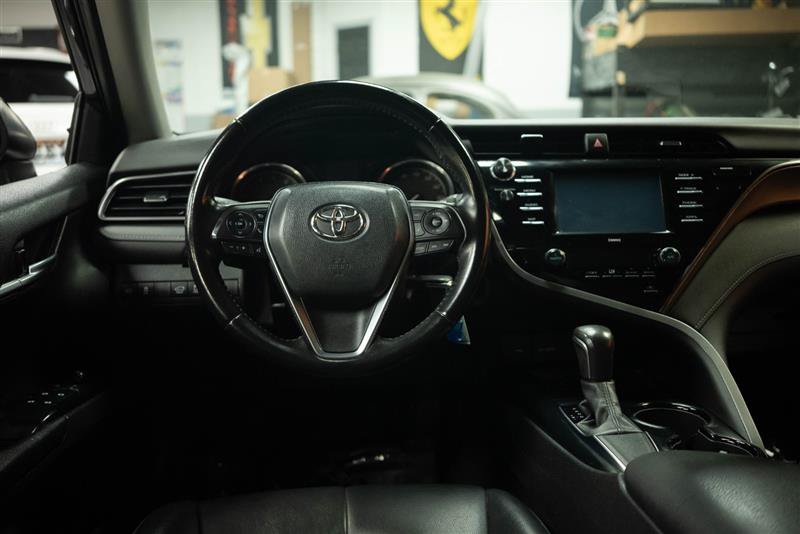 Used 2020 Toyota Camry SE w/ Carpet Mat Package FWD image 18