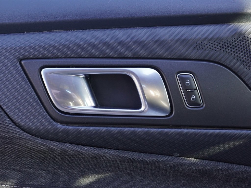 Used 2024 Ford Mustang Convertible image 11