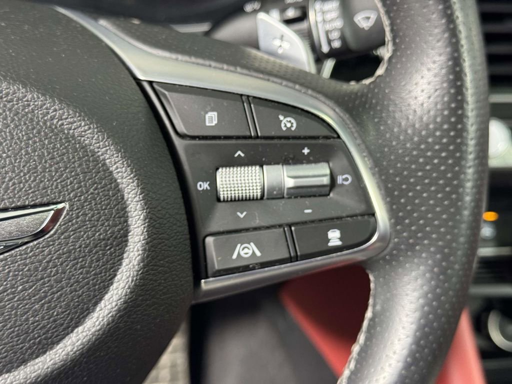 Used 2023 Genesis G70 3.3T w/ Sport Advanced Package image 23