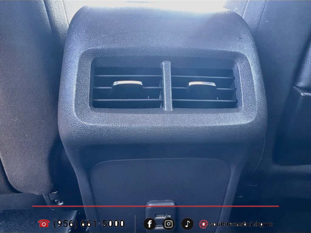 Used 2024 GMC Terrain SLE w/ Driver Convenience Package FWD image 23