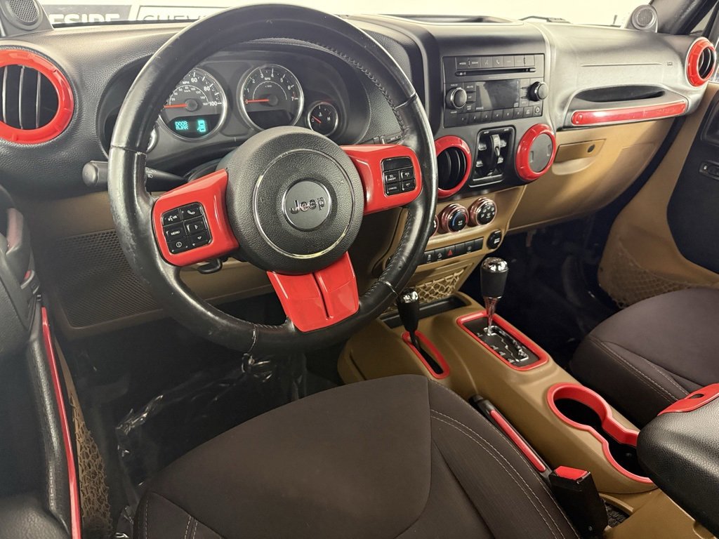 Used 2013 Jeep Wrangler Unlimited Sahara w/ Connectivity Group image 18