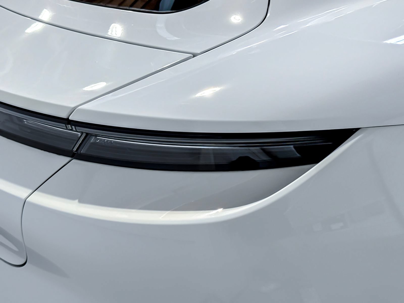 New 2024 Porsche Taycan Turbo AWD/4WD image 43