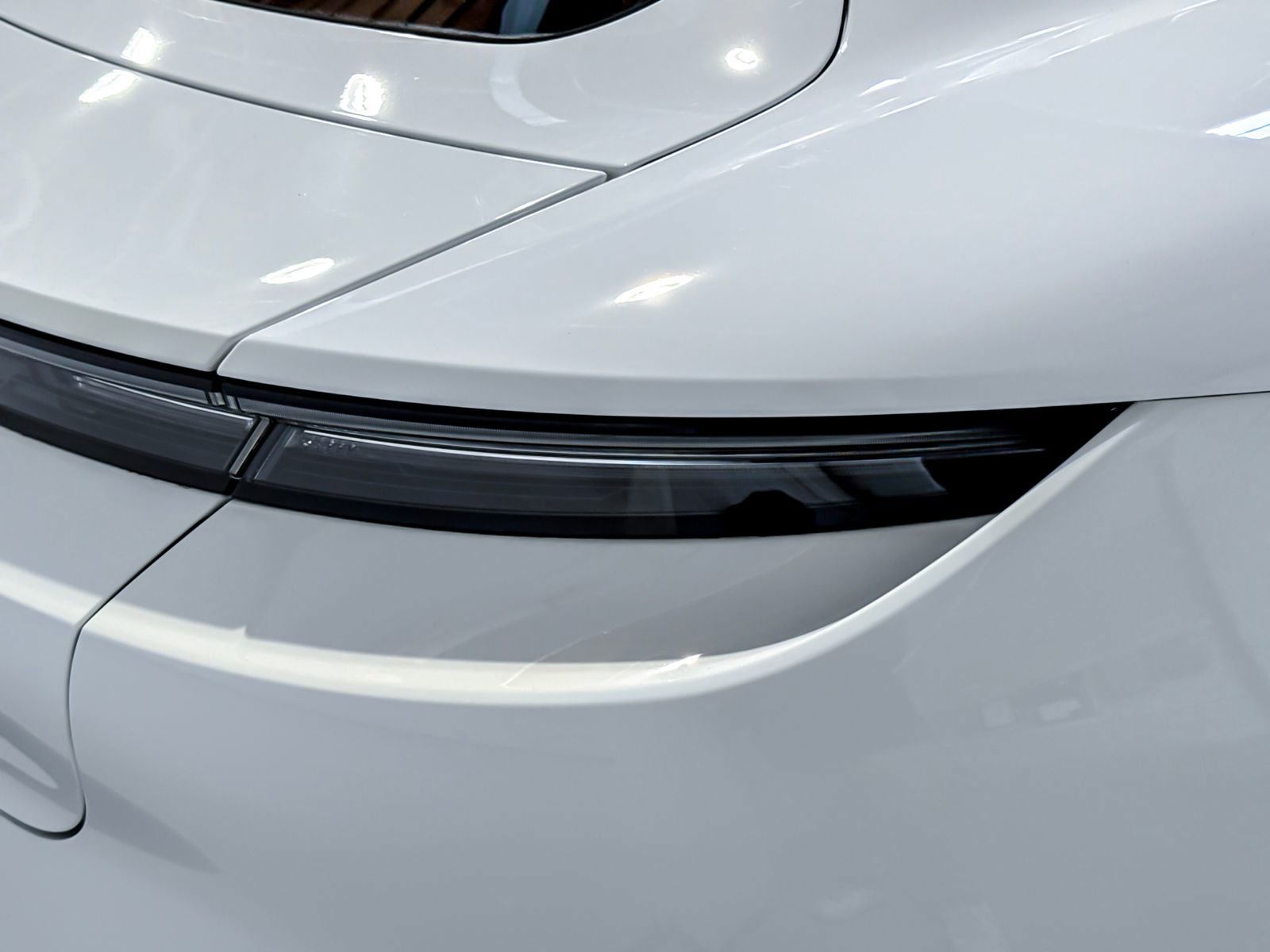 New 2024 Porsche Taycan Turbo AWD/4WD image 43