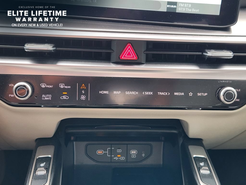 Used 2025 Kia Sorento EX AWD/4WD image 19