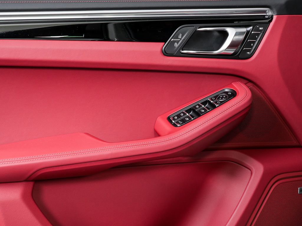 New 2026 Porsche Macan S AWD/4WD image 6