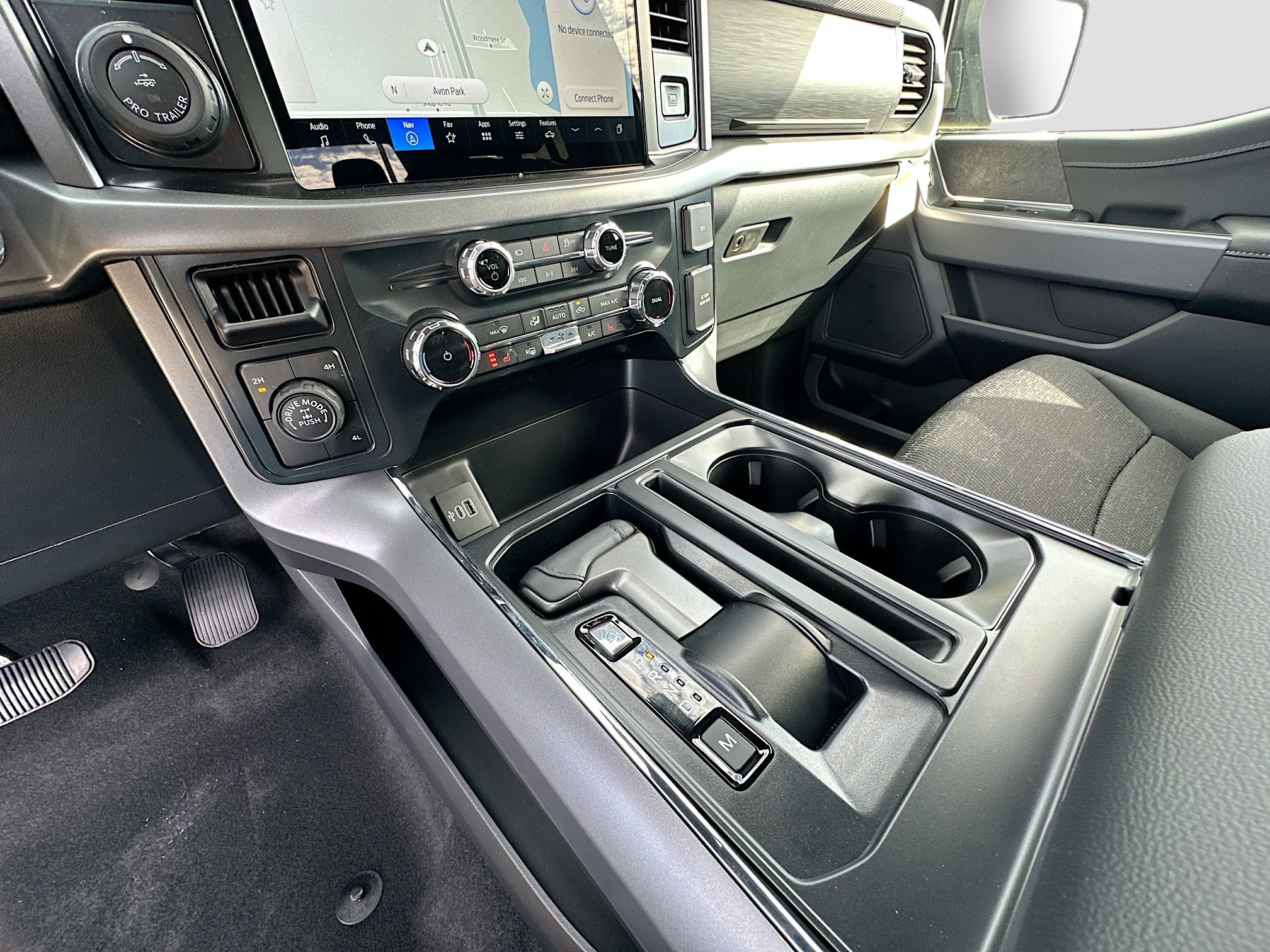 New 2026 Ford F150 XLT w/ Equipment Group 302A MID image 22