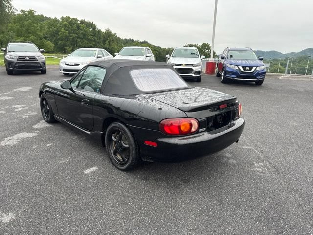 Used 1999 MAZDA MX-5 Miata RWD image 2