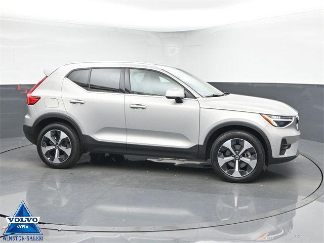 Used 2024 Volvo XC40 B5 Plus w/ Protection Package Premier image 1