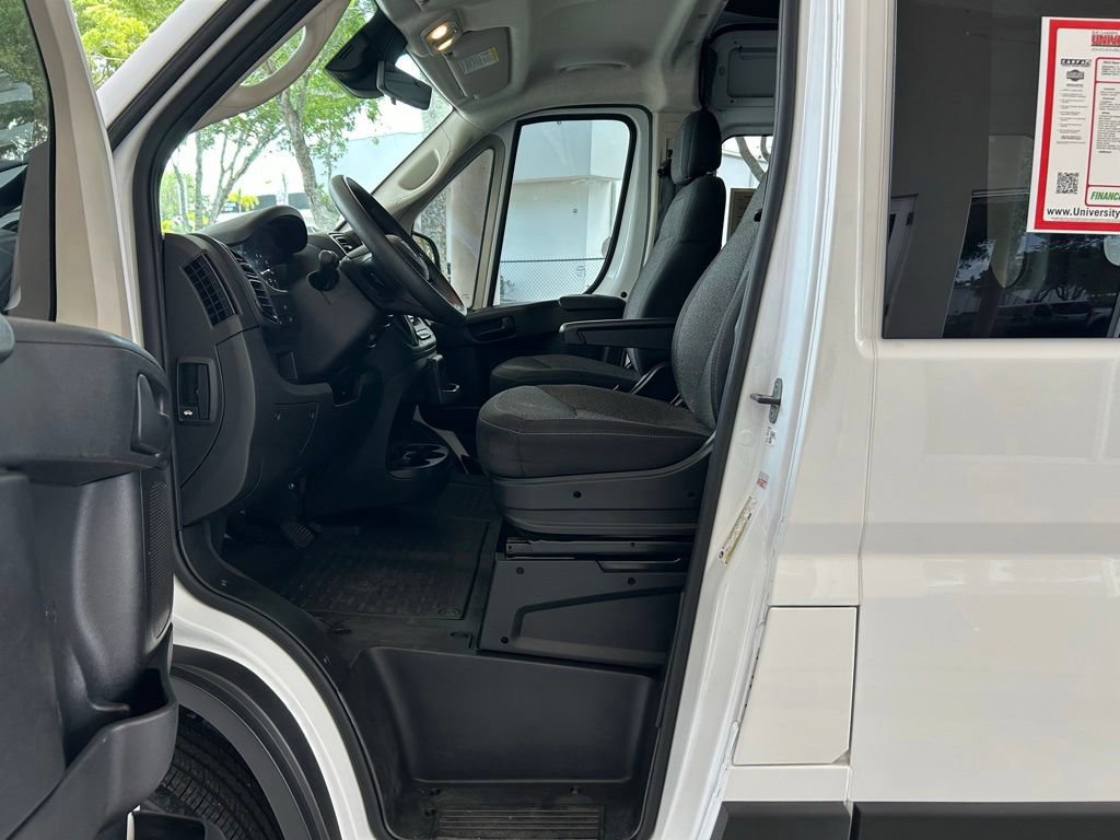 Used 2022 RAM ProMaster 2500 w/ Safety Group (A) FWD image 6