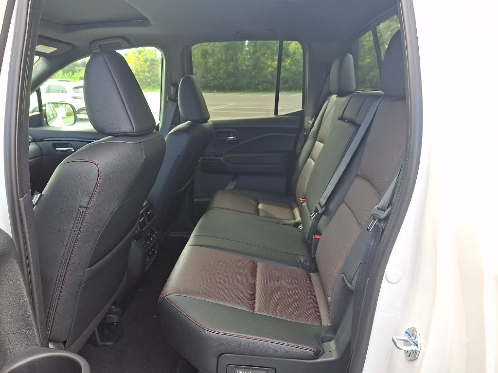 New 2026 Honda Ridgeline Black Edition image 6