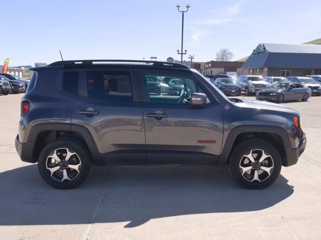 Used 2019 Jeep Renegade Trailhawk w/ Cold Weather Group II AWD/4WD image 5