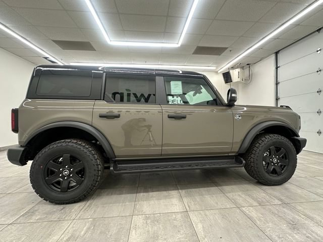 New 2025 Ford Bronco Outer Banks image 6