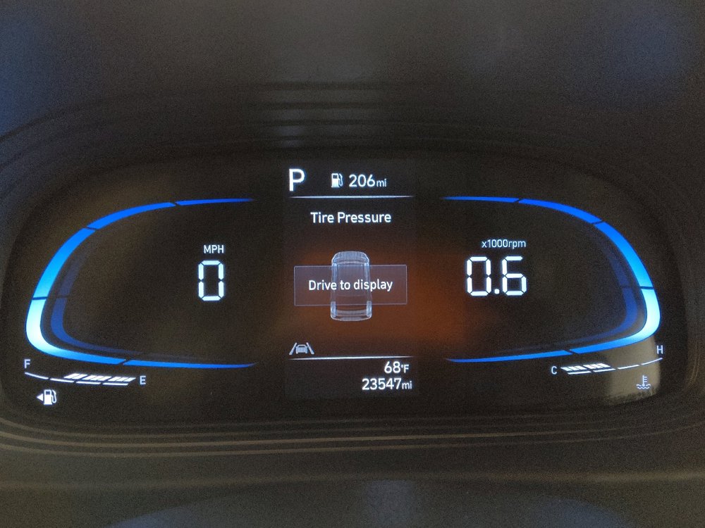 Used 2025 Hyundai Venue SEL image 23