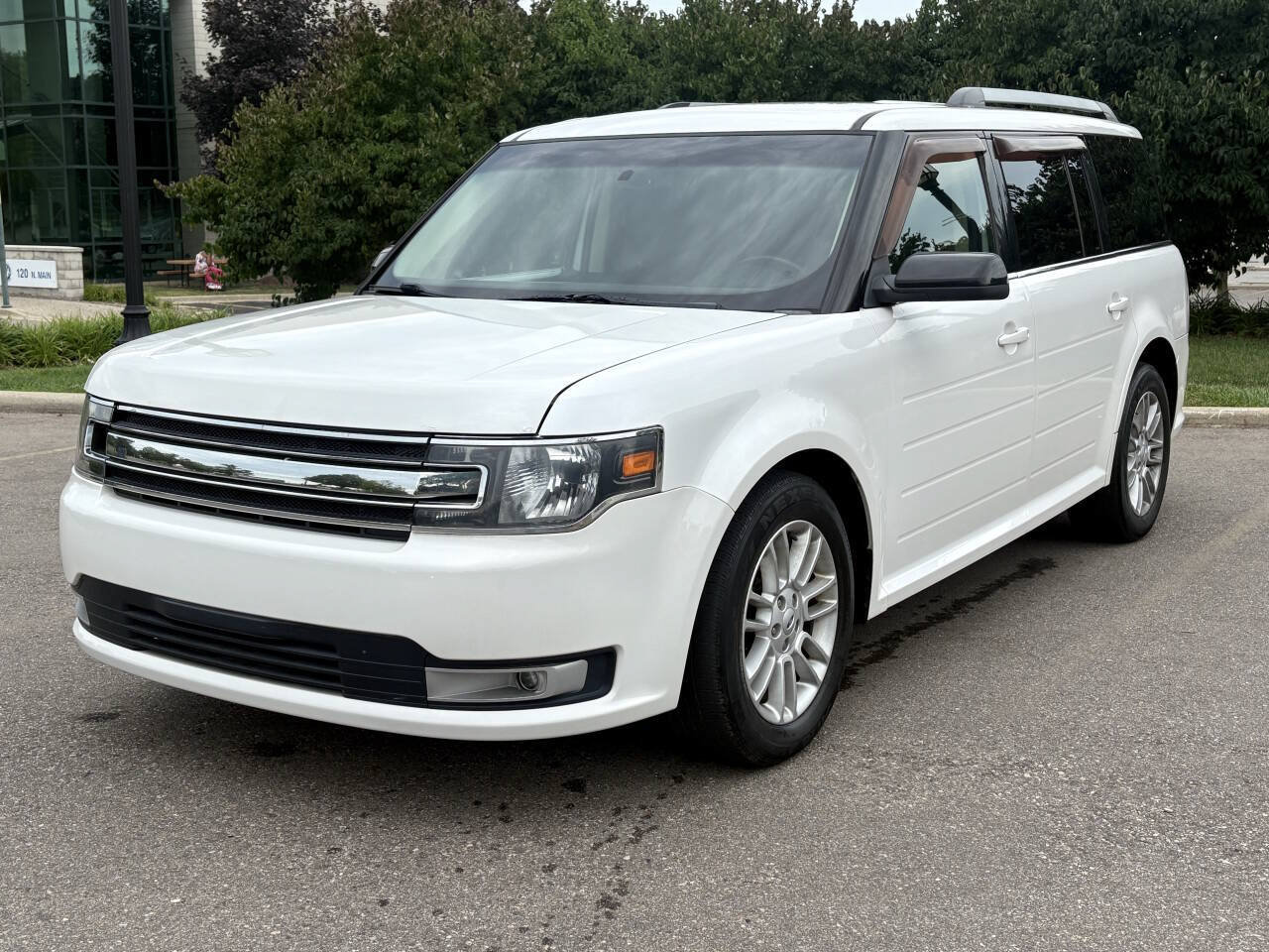 Used 2013 Ford Flex SEL w/ Class III Trailer Tow Pkg AWD/4WD image 3