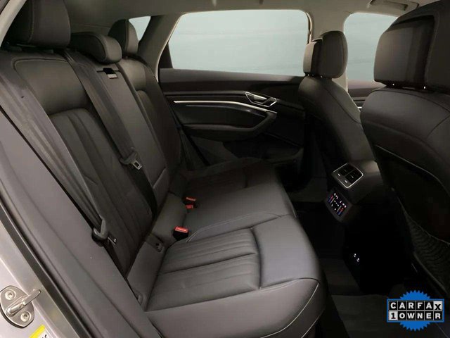 Used 2023 Audi e-tron Premium Plus image 22