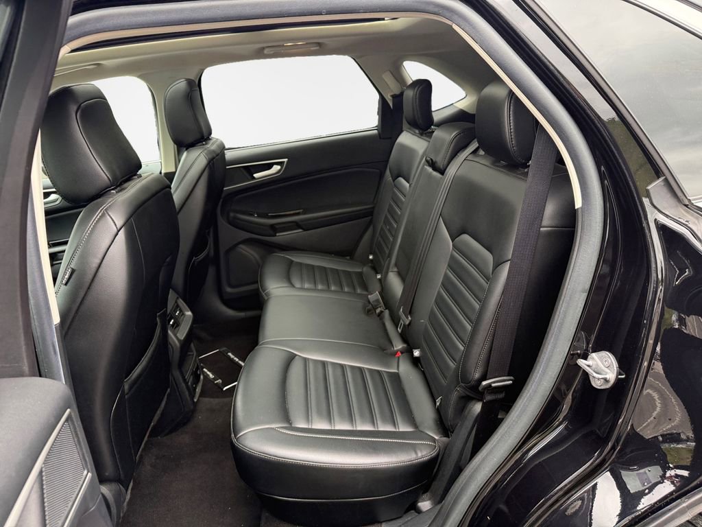 Used 2020 Ford Edge SEL w/ Convenience Package AWD/4WD image 23