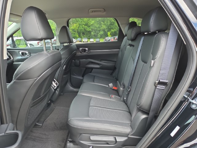 New 2026 Kia Sorento S FWD image 6