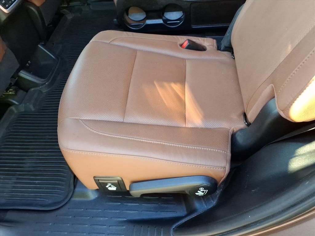 Used 2019 Toyota Highlander Limited Platinum image 22