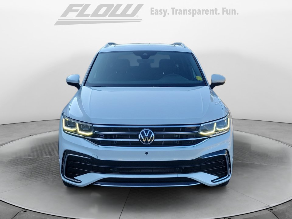 Certified 2022 Volkswagen Tiguan SEL R-Line AWD/4WD image 3