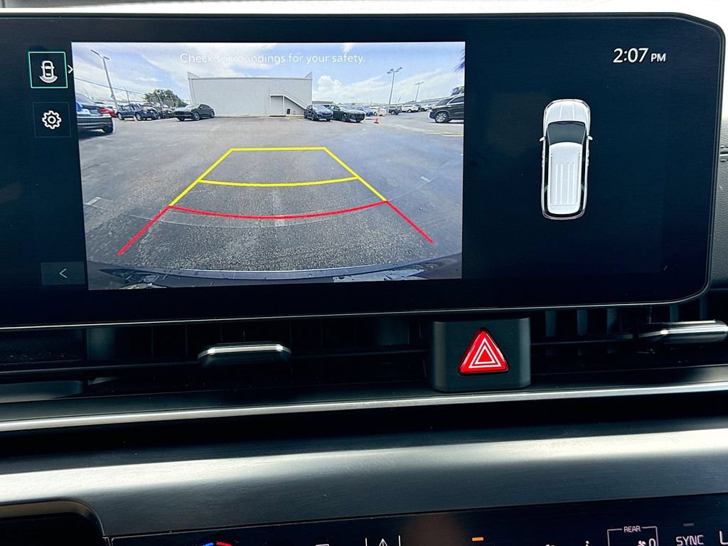 Certified 2025 Kia Carnival FWD image 31