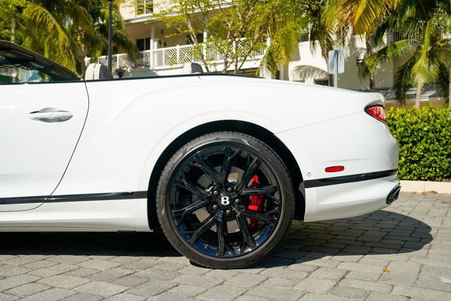 Used 2024 Bentley Continental GT Speed image 16