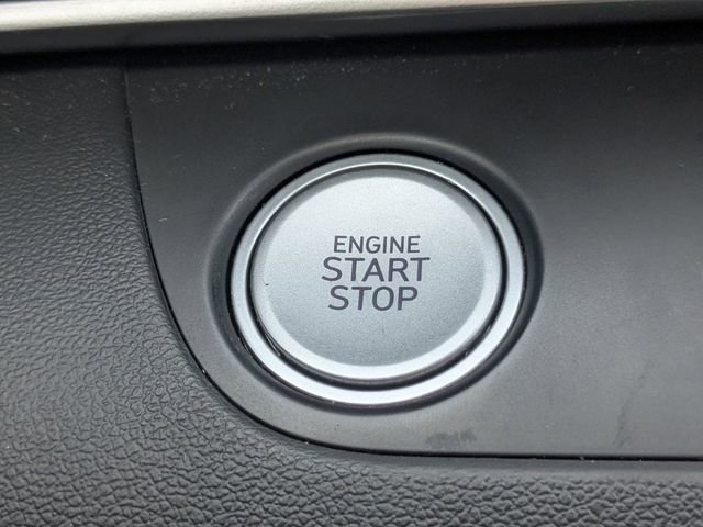 Used 2021 Hyundai Elantra Limited image 35