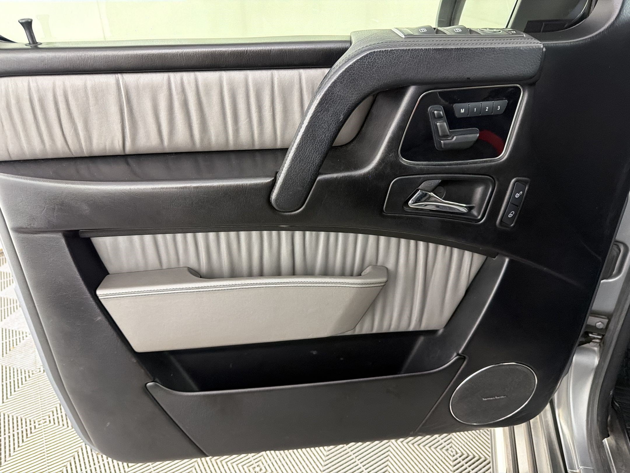 Used 2017 Mercedes-Benz G 63 AMG 4MATIC image 13