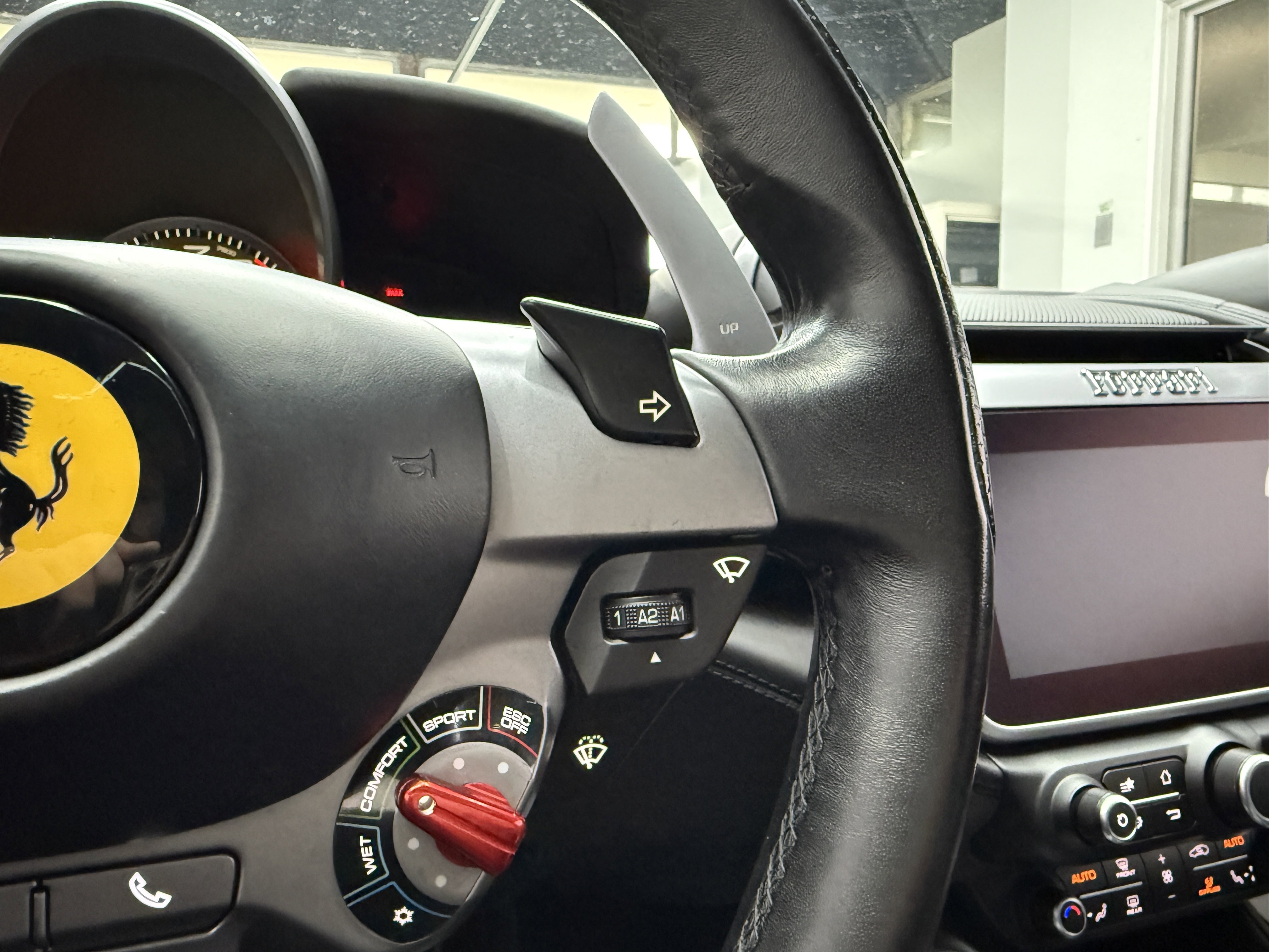 Used 2017 Ferrari GTC4Lusso image 18